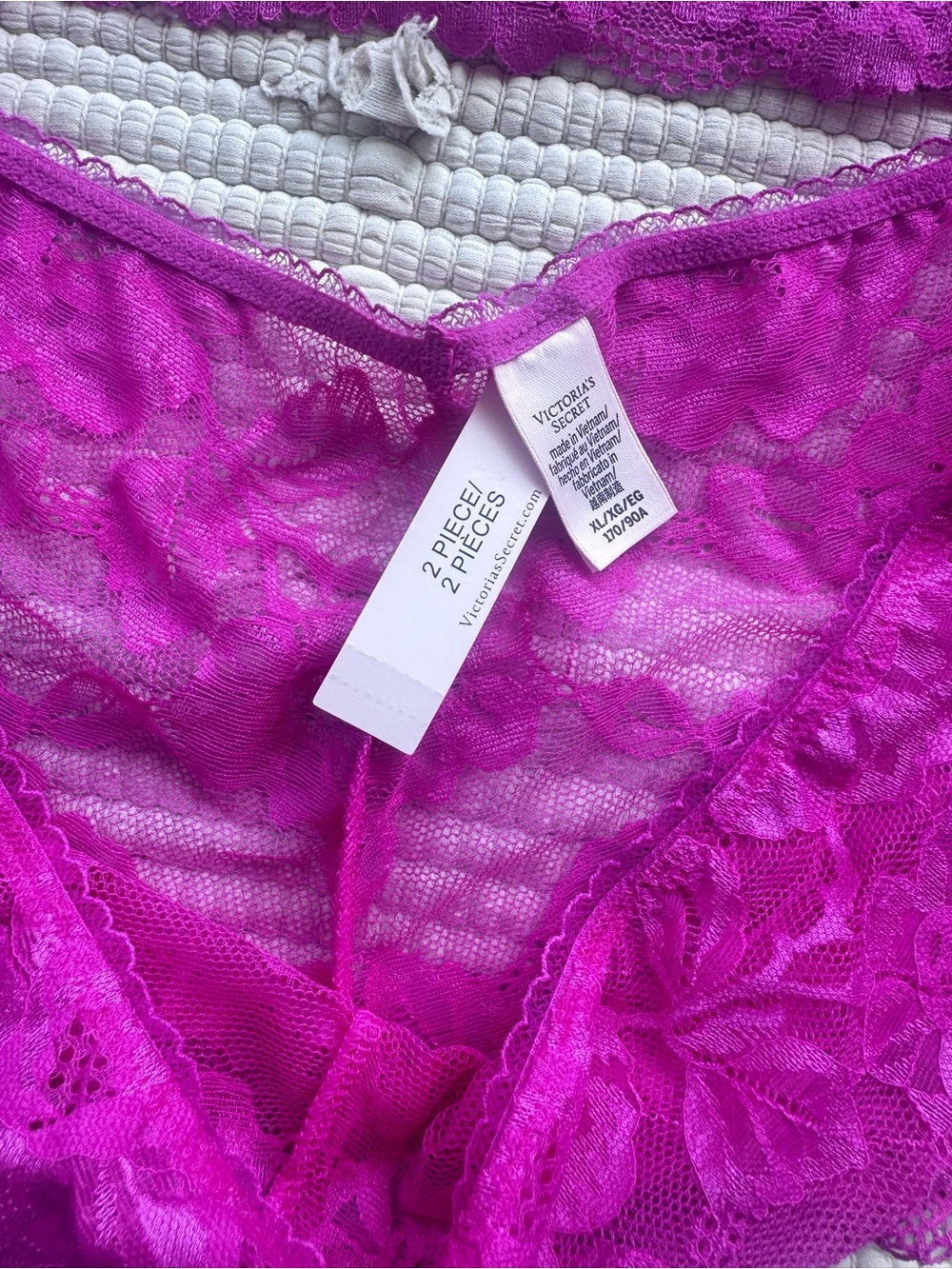 Victoria’s Secret Cami + Lace Shorts Pajama Set Magenta Pink NWT L/XL - Picture 3 of 9